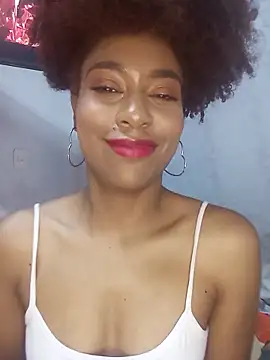 thaimy  online show from 12/18/25, 11:52