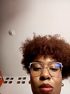 thaimy  online show from 04/09/26, 02:46