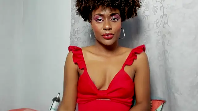 thaimy  online show from 11/04/25, 02:04