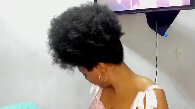 thaimy  online show from 09/26/25, 01:01