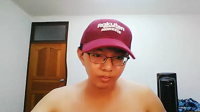 Snapshot of poter77112 chatting on 04/04/26, 04:35 poter77112 online show from 04/04/26, 04:35