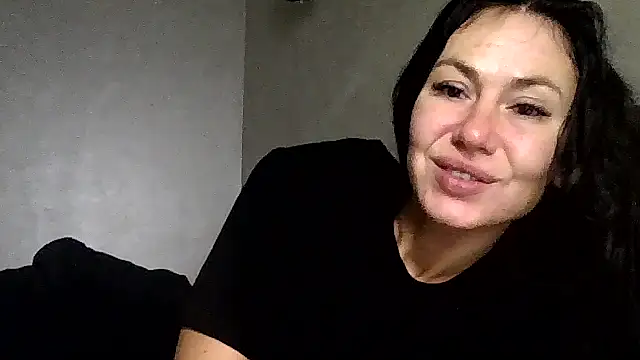 JulianaGold1 online show from 11/09/25, 08:13