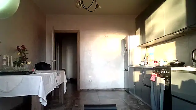 JulianaGold1 online show from 05/08/26, 05:06