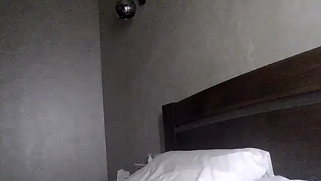 JulianaGold1 online show from 10/21/25, 08:30