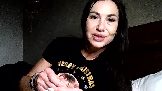 JulianaGold1 online show from 01/08/26, 09:21