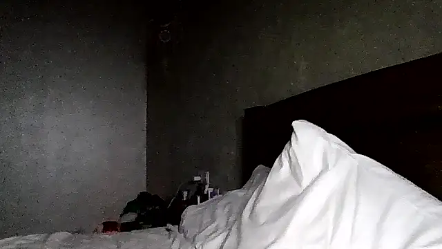 JulianaGold1 online show from 01/10/26, 09:43