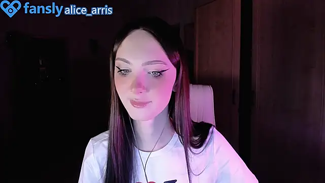 Snapshot of Alice__Aris chatting on 10/30/25, 06:16 Alice Aris online show from 10/30/25, 06:16