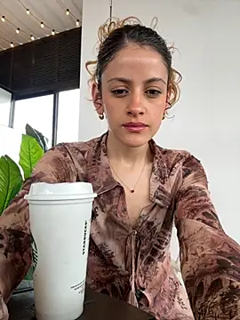 alana15 online show from 11/30/25, 06:30