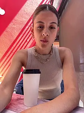 alana15 online show from 05/09/26, 06:55