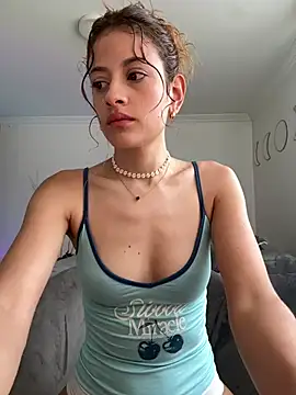 alana15 online show from 05/10/26, 01:25