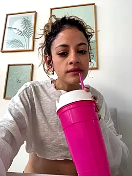 alana15 online show from 11/12/25, 12:31