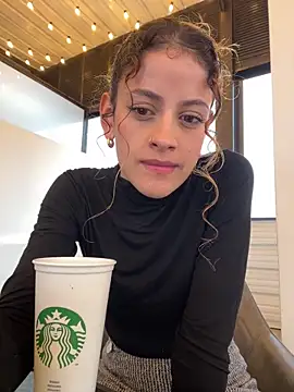 alana15 online show from 10/11/25, 09:27