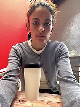 alana15 online show from 04/11/26, 09:29