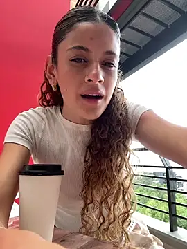 alana15 online show from 04/04/26, 09:21