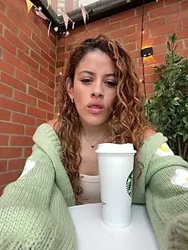 alana15 online show from 06/10/26, 08:54