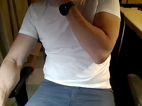 mariohurt101 online show from 12/16/25, 09:19