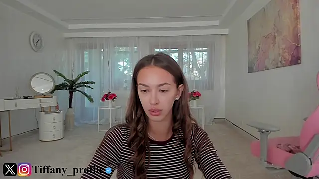 Snapshot of TiffanyHouston_ chatting on 11/02/25, 06:29 TiffanyHouston online show from 11/02/25, 06:29