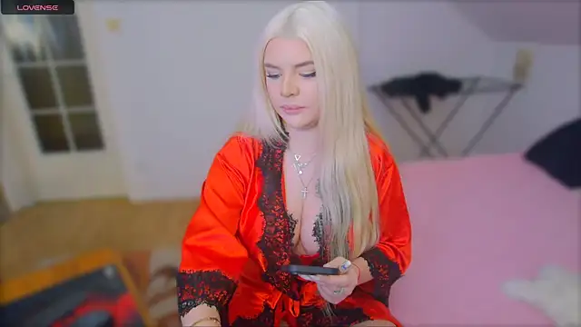 ParadiseRose online show from 01/12/25, 03:39