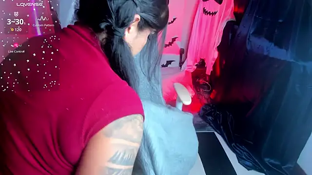 jenndy lockhart online show from 10/05/25, 12:12