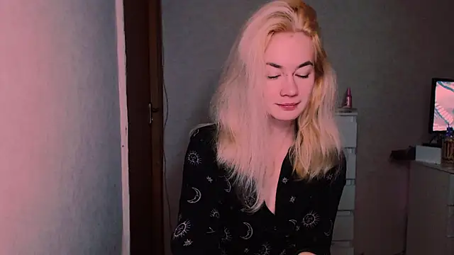 xxxcharismaaa online show from 10/06/25, 05:19