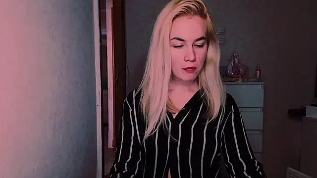 xxxcharismaaa online show from 10/11/25, 08:37