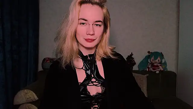 xxxcharismaaa online show from 02/17/25, 03:47