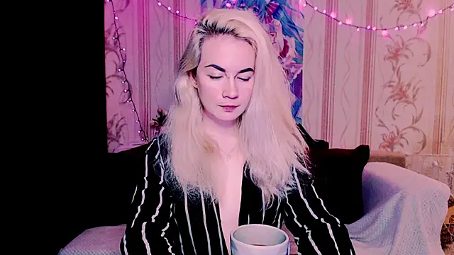 xxxcharismaaa online show from 05/31/26, 04:13