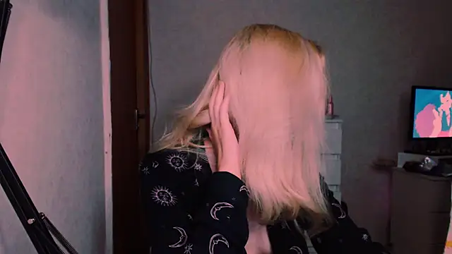 xxxcharismaaa online show from 09/14/25, 03:07