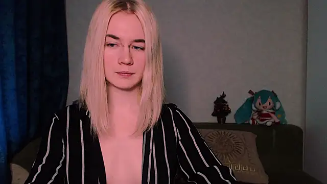 xxxcharismaaa online show from 02/02/25, 09:40