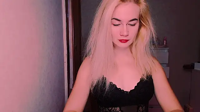 xxxcharismaaa online show from 10/13/25, 07:54