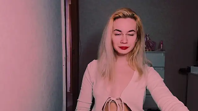 xxxcharismaaa online show from 10/23/25, 06:45