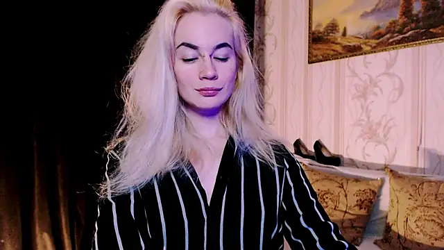 xxxcharismaaa online show from 11/16/25, 08:02