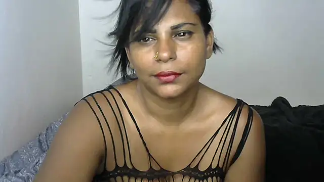 Snapshot of sunshinelady_ chatting on 03/22/25, 06:03 sunshinelady online show from 03/22/25, 06:03