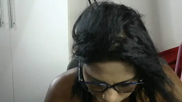 Snapshot of sunshinelady_ chatting on 01/15/25, 09:35 sunshinelady online show from 01/15/25, 09:35