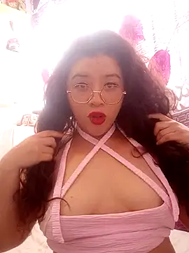 Snapshot of Vivi_Kvsh chatting on 10/16/25, 02:58 Vivi Kvsh online show from 10/16/25, 02:58