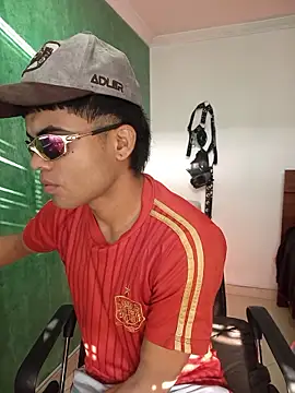 pinedasex777 online show from 11/21/25, 12:04