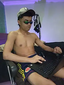 pinedasex777 online show from 11/15/25, 11:03