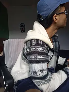 pinedasex777 online show from 11/02/25, 12:54