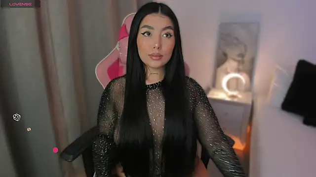 shantall vidales  online show from 05/14/26, 06:10