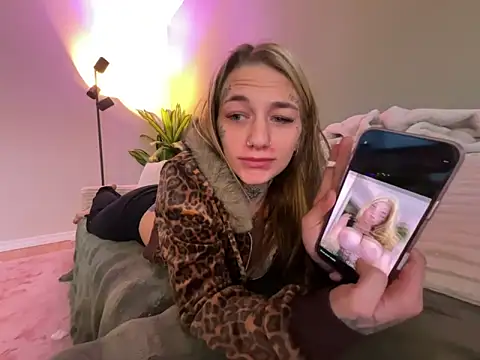 chloetease online show from 12/16/25, 05:17