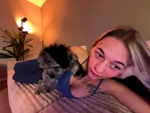 chloetease online show from 11/19/25, 04:23