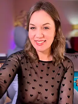 Snapshot of MaiseKnox chatting on 03/21/26, 07:29 MaiseKnox online show from 03/21/26, 07:29