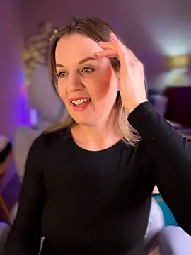 Snapshot of MaiseKnox chatting on 01/09/26, 11:22 MaiseKnox online show from 01/09/26, 11:22