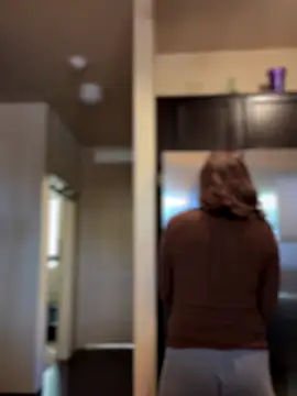 MaiseKnox online show from 10/28/25, 10:09