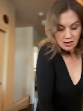 Snapshot of MaiseKnox chatting on 04/04/26, 04:46 MaiseKnox online show from 04/04/26, 04:46