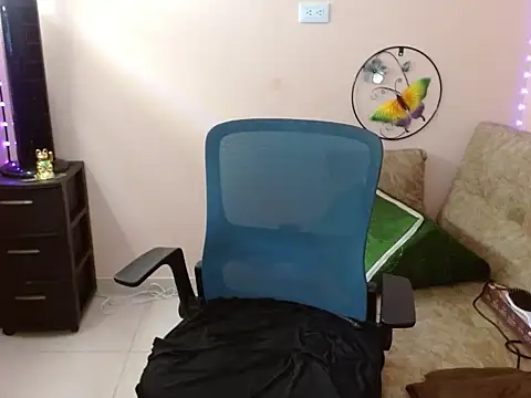 miss tinnymafe online show from 03/13/26, 03:00