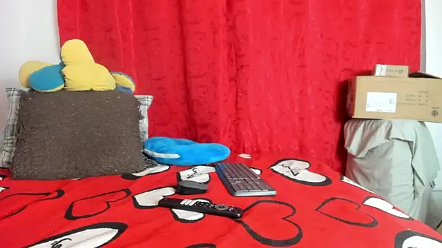 Snapshot of BlowMommy_ chatting on 10/25/25, 10:14 BlowMommy online show from 10/25/25, 10:14