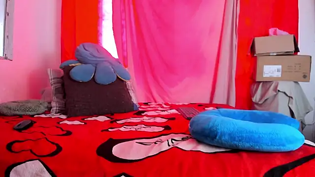 Snapshot of BlowMommy_ chatting on 11/07/25, 11:37 BlowMommy online show from 11/07/25, 11:37