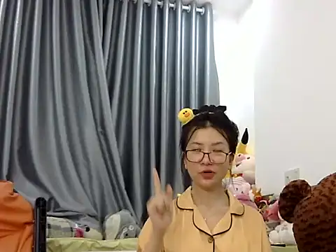 Snapshot of Cute_Ruby01 chatting on 03/02/25, 12:03 Cute Ruby01 online show from 03/02/25, 12:03