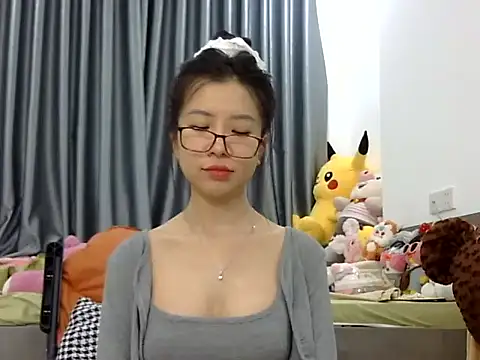 Snapshot of Cute_Ruby01 chatting on 12/06/24, 12:11 Cute Ruby01 online show from 12/06/24, 12:11